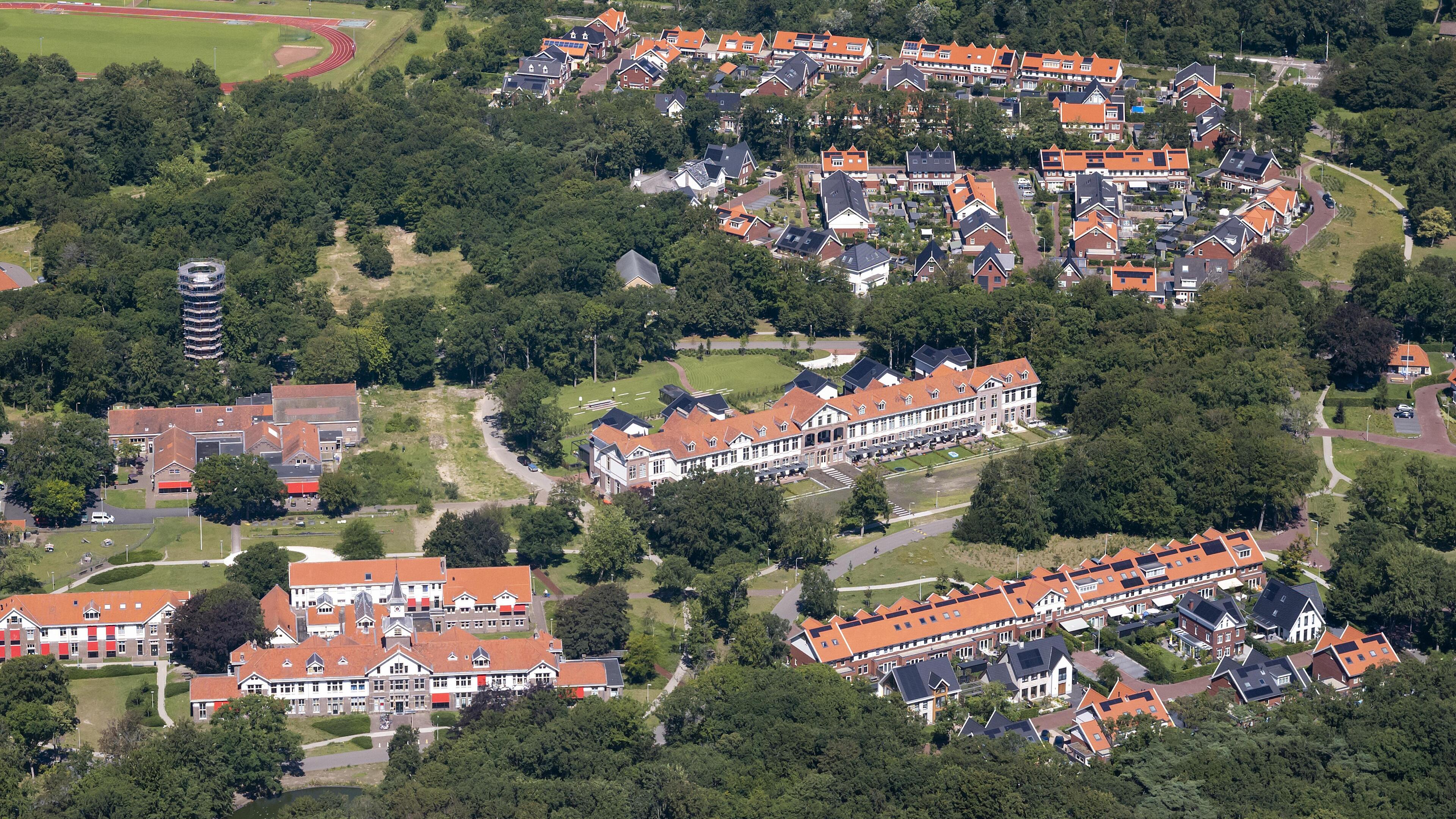 OPROEP: personeel en (familie van) patiënten psychiatrisch ziekenhuis Duin en Bosch in Bakkum